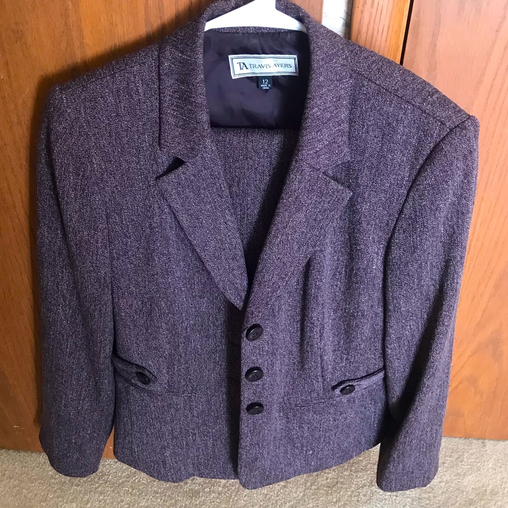 Travis Ayer 2 Piece Women’s Suit (Blazer &Skirt).